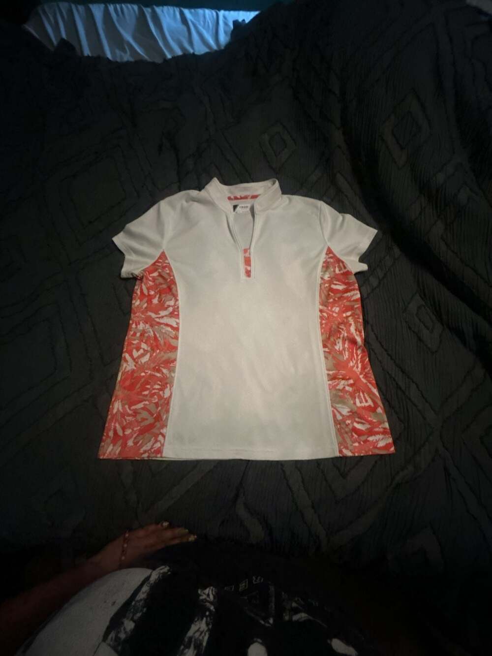 IZOD Golf Women's White and Coral Tropical Floral Side Panel Polo Shirt